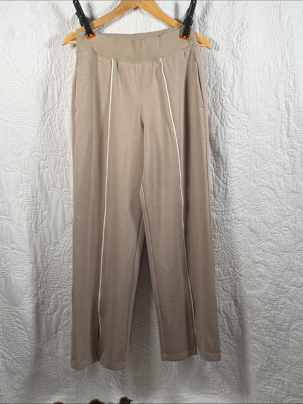 Assets By Spanx Taupe Ankle Cropped Ponte Pants with White Piping